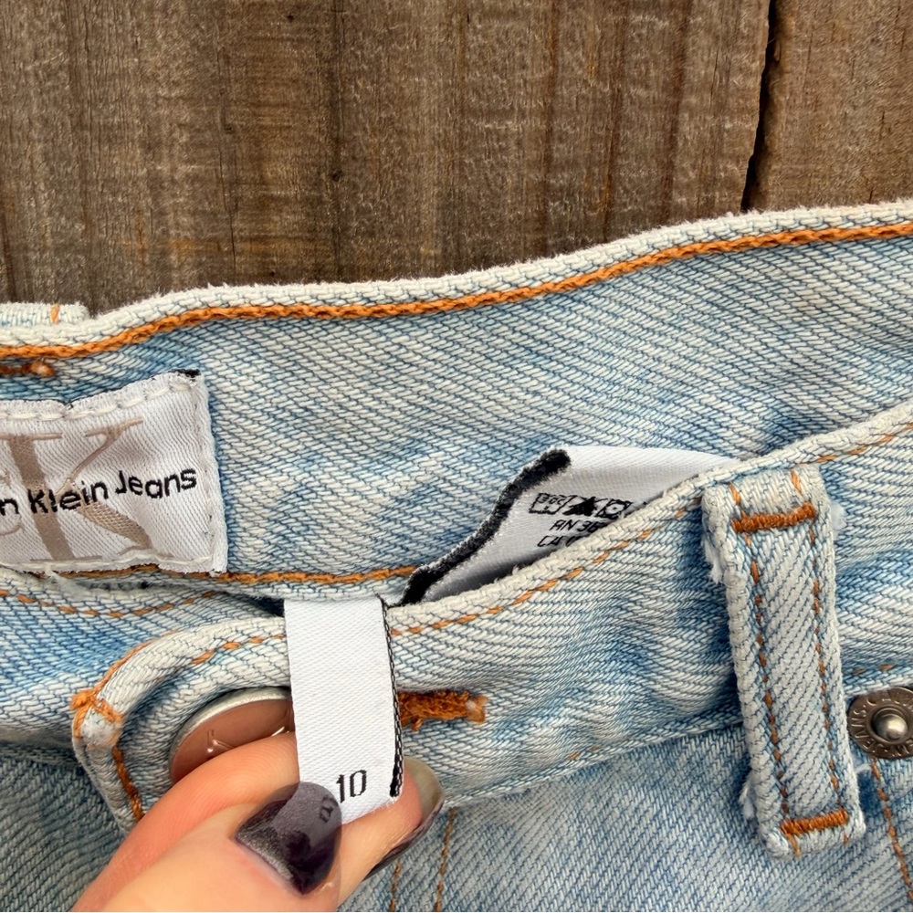 Vintage Calvin Klein Jeans Light Blue Jean Shorts Size 10 - Picture 6 of 11